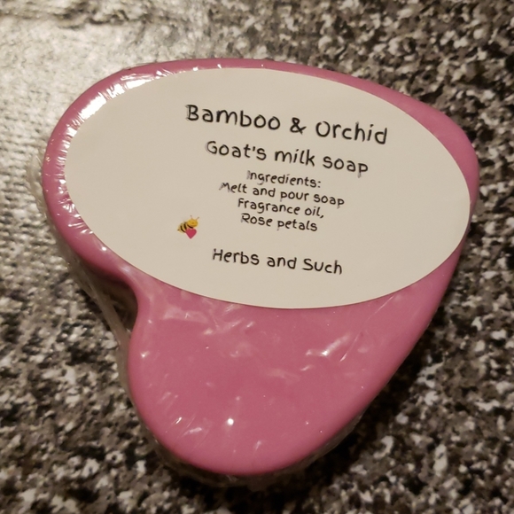 Goat's milk soap w/Bamboo & Orchid scent - Picture 4 of 4